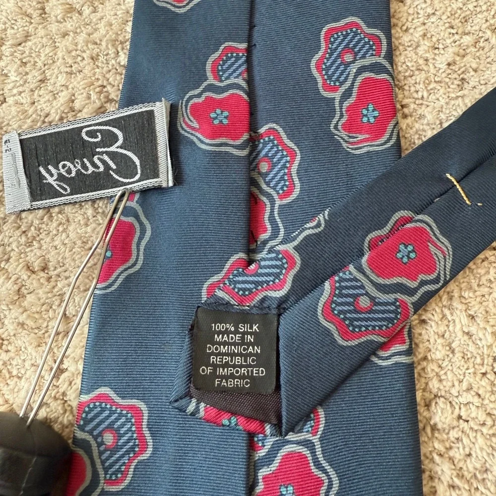 Envoy Mens Silk Tie Navy Blue Red Abstract Floral Poppy Pattern RN 20041 58x3.25